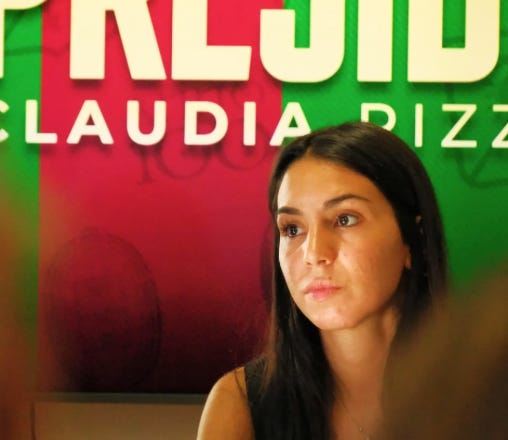 Claudia Rizzo, 23 ans, première femme présidente de Ternana : une révolution dans le football italien Claudia Rizzo, 23 ans, première femme présidente de Ternana : une révolution dans le football italien