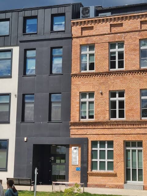 the new architecture built side by side with the old one : r/mildlyinteresting the new architecture built side by side with the old one : r/mildlyinteresting
