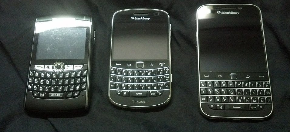 File:BlackBerry 8820, BlackBerry Bold 9900 and BlackBerry Classic.jpg File:BlackBerry 8820, BlackBerry Bold 9900 and BlackBerry Classic.jpg