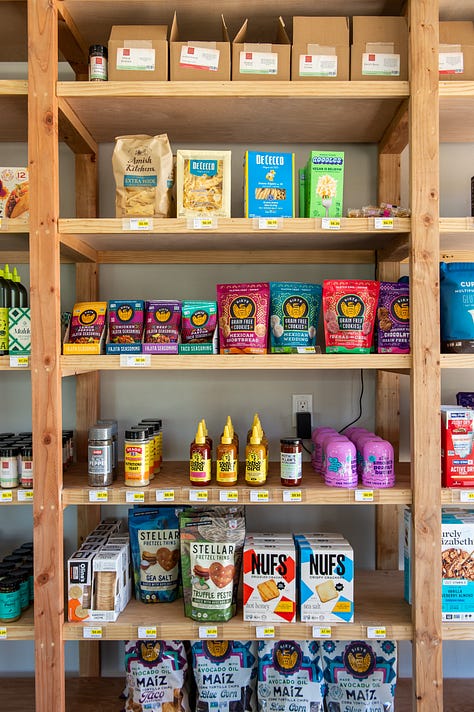 fresh fruit and vegetables, well-stocked grocery shelves in Cloudcroft at Cloudy's Market