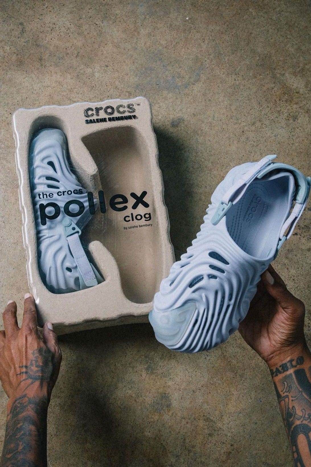 Salehe Bembury Crocs Classic Pollex Clog Urchin Blue Details Box Packaging