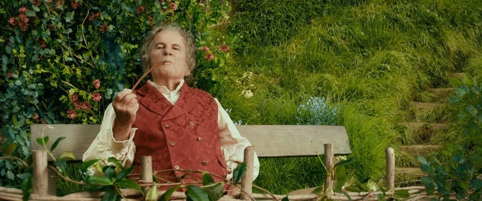 Bilbo smoking
