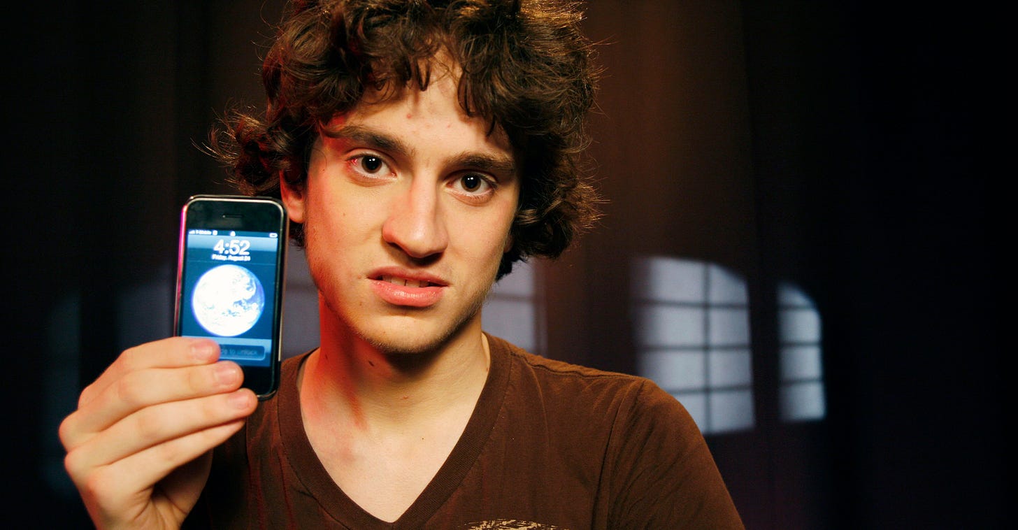 George Hotz, iPhone jailbreaking pioneer, is making a self-driving car |  The Verge