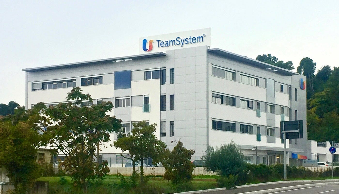 Progetto TeamSystem: progettazione e allestimento uffici | Della Chiara