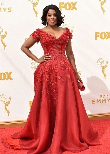 niecy nash emmy fashion winners losers 2015 niecy nash emmy fashion winners losers 2015