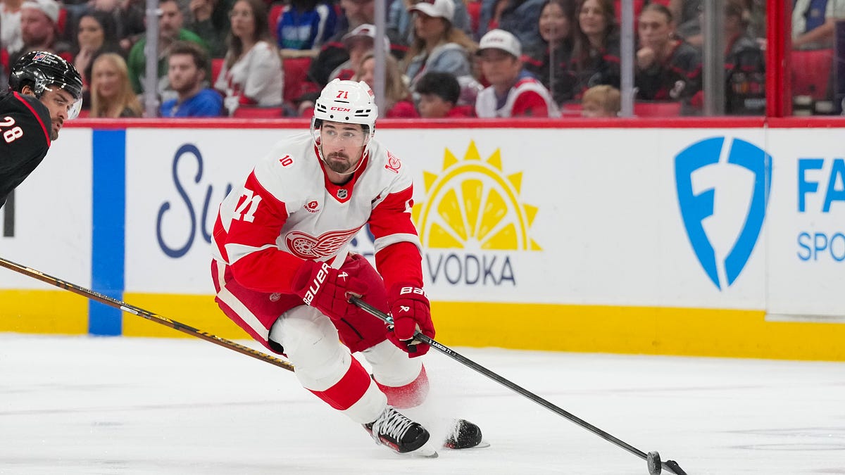 Dylan Larkin Still Wants a Trade Out of Detroit