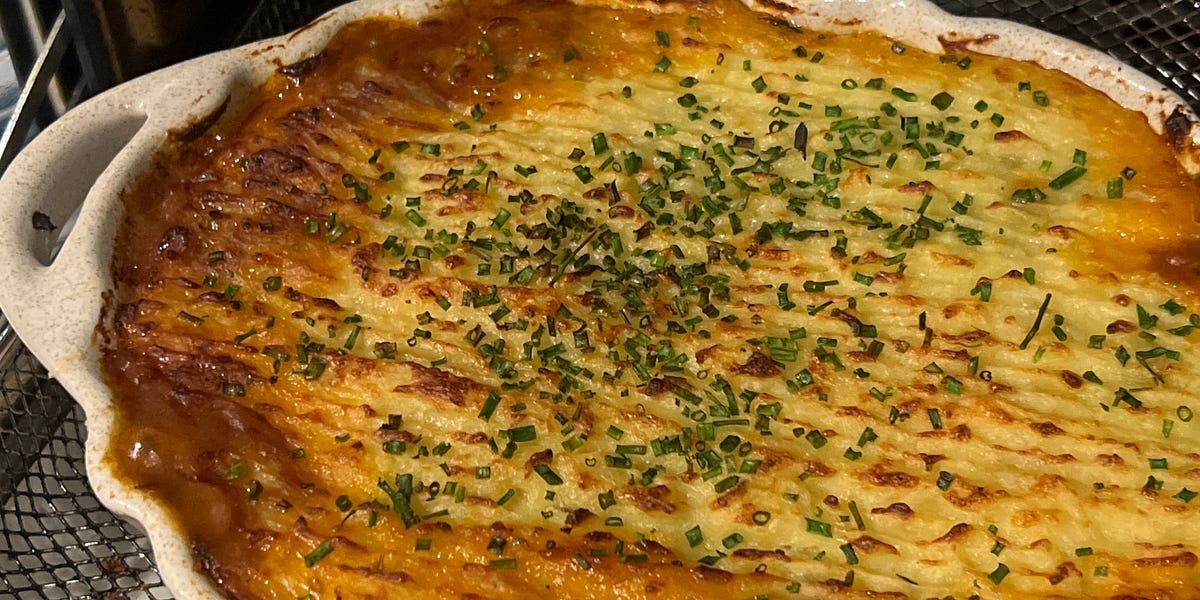 Recipe - Shepherd's Pie - by the orange home by Jessica Bui