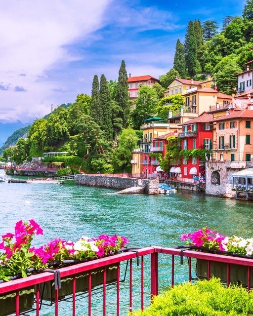 May be an image of lake and Camogli