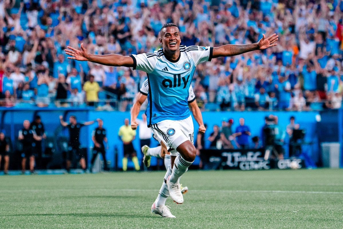 Kerwin Vargas (@kerwinvargas_) / X