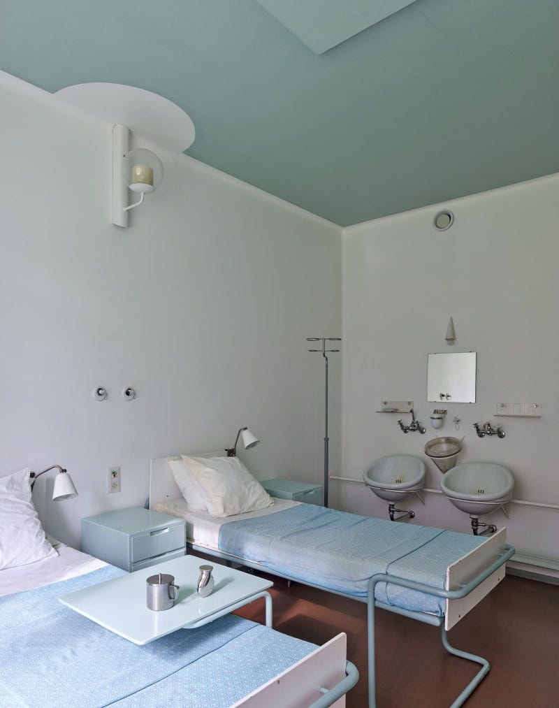 A typical room in Paimio Sanatorium, with a calming green ceiling for patients confined to their beds. A typical room in Paimio Sanatorium, with a calming green ceiling for patients confined to their beds.