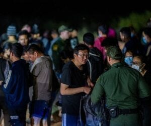 GettyImages-1395551886 migrants - China