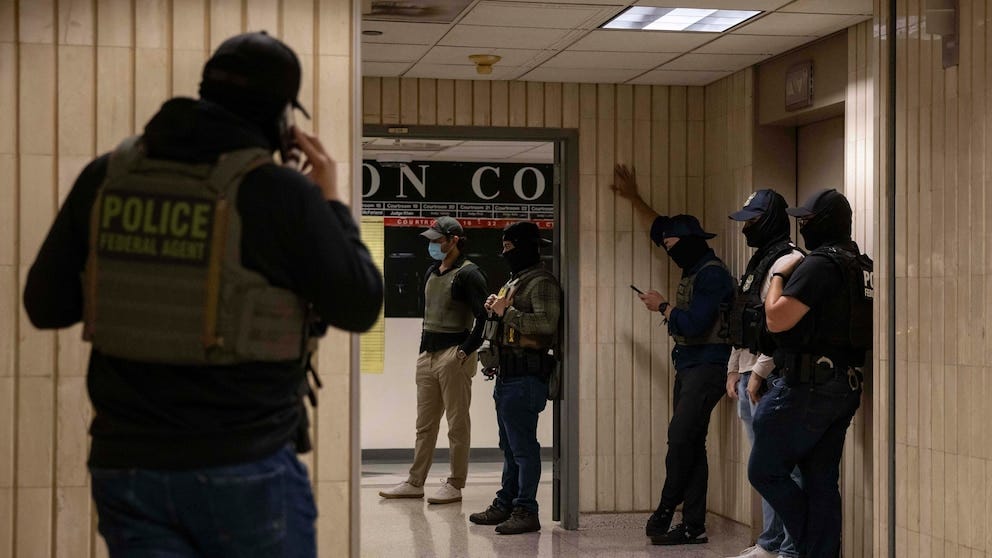 Immigrant rights groups say ICE officers 'ambush noncitizens' in courthouse  arrests, ask judge to intervene - ABC News