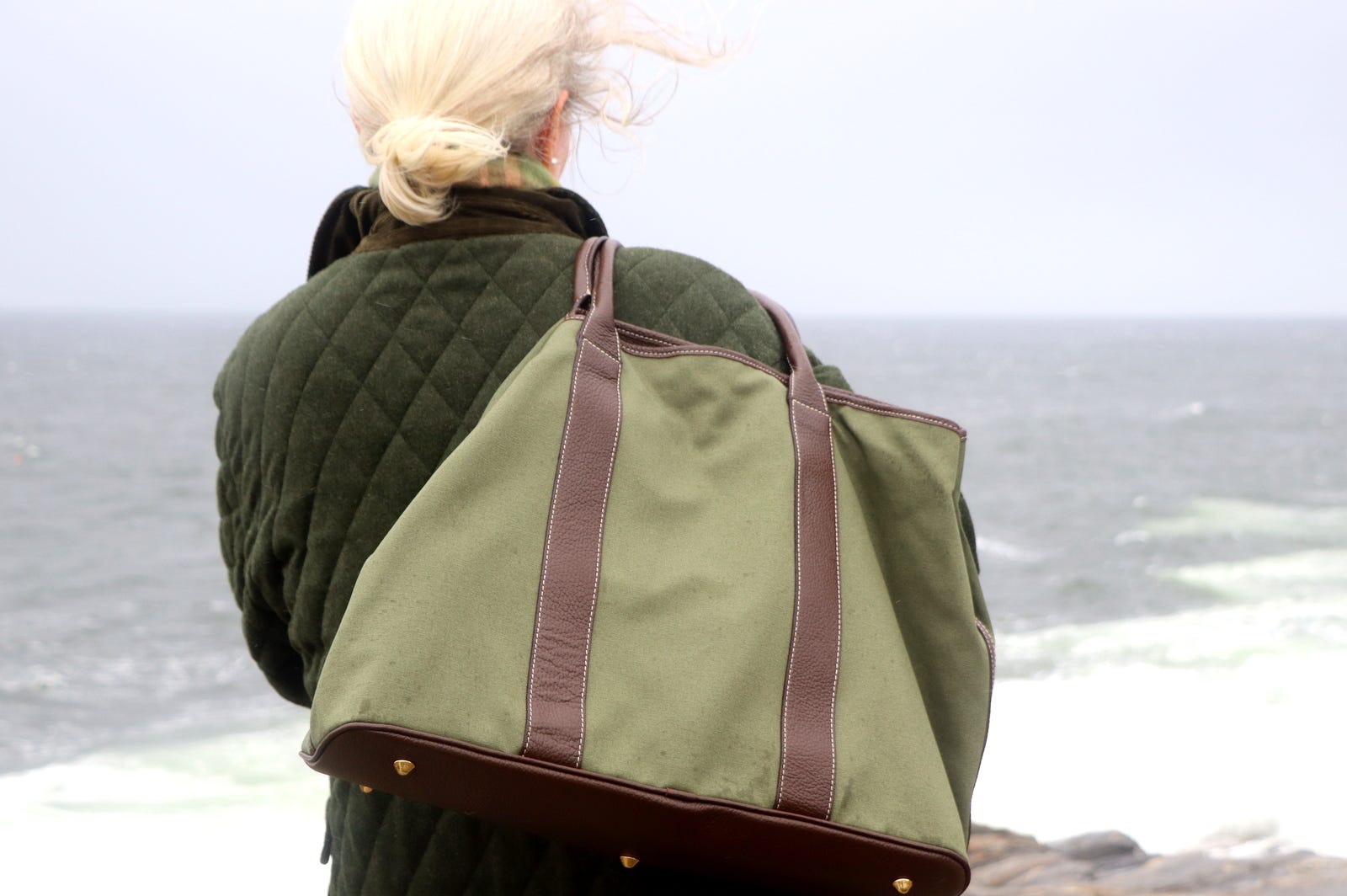 パンツ AUBERGE trois bags 42 Taking out my Ann Mashburn Weekend Tote - Muffy Aldrich