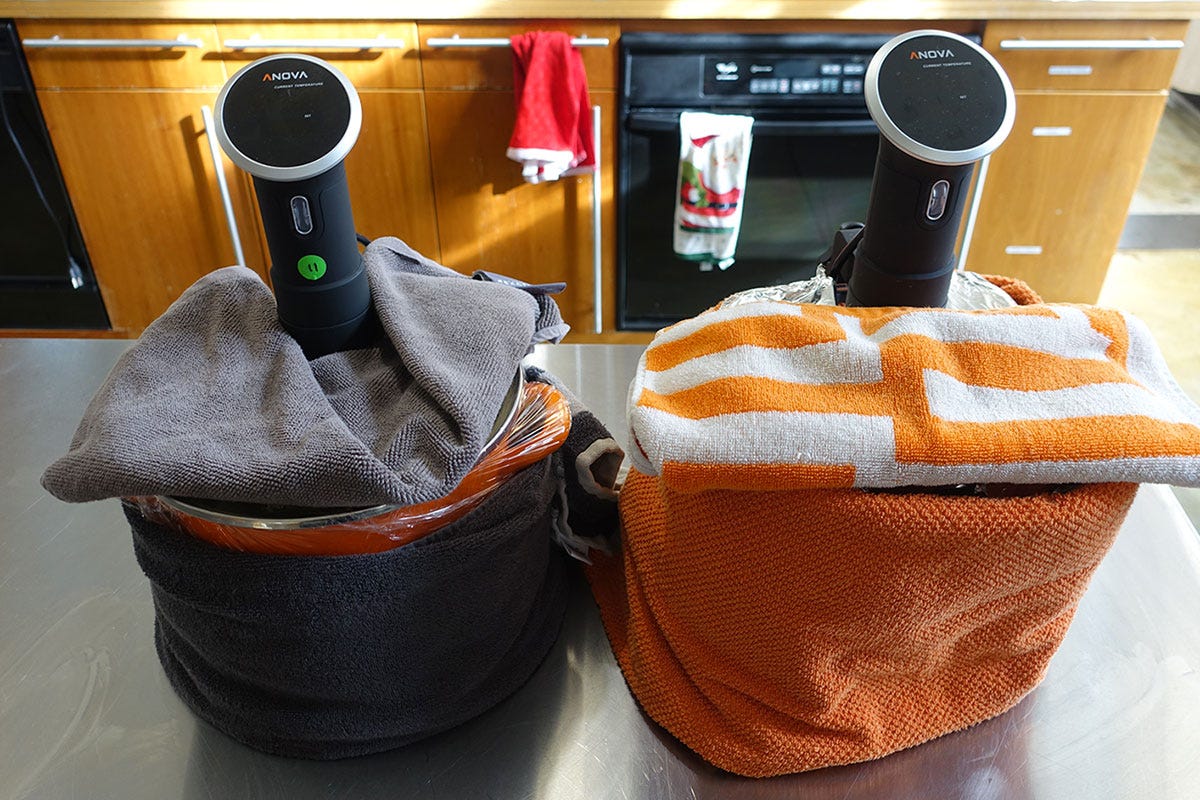 sous-vide vessels with insulation