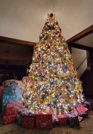 Overloaded Christmas tree decorating ideas please