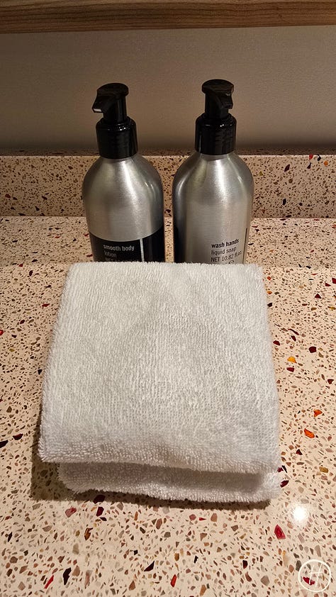 Standard Pattaya: Standard bathroom