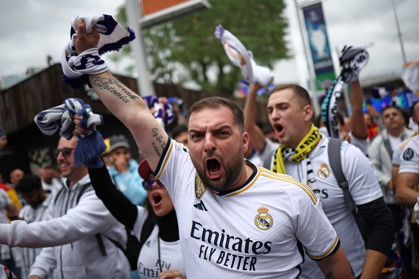 Las aficiones del Real Madrid y del Borussia ya lo dan todo en la final de  la Champions
