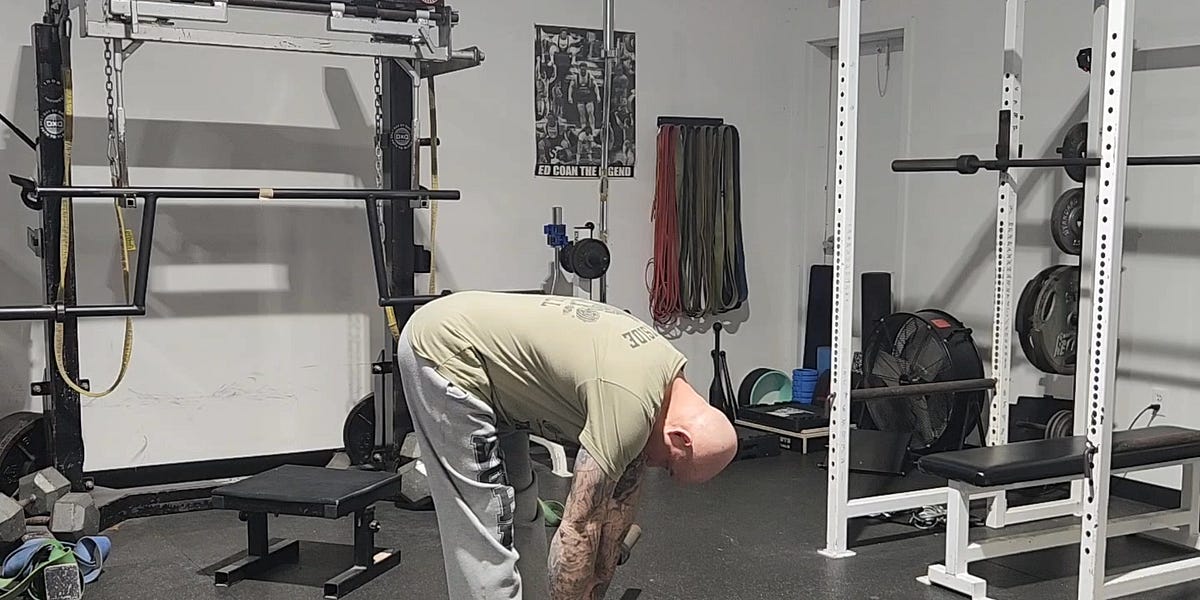 Low Back Rounding Training Tip: Rounding the Lower Back in the Stiff Leg Deadlift, Good ...