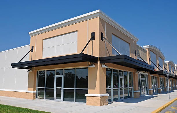 New Shopping Center New Shopping Center with Commercial, Retail and Office Space available for sale or lease reTAIL STORE BUILDING stock pictures, royalty-free photos & images New Shopping Center New Shopping Center with Commercial, Retail and Office Space available for sale or lease reTAIL STORE BUILDING stock pictures, royalty-free photos & images