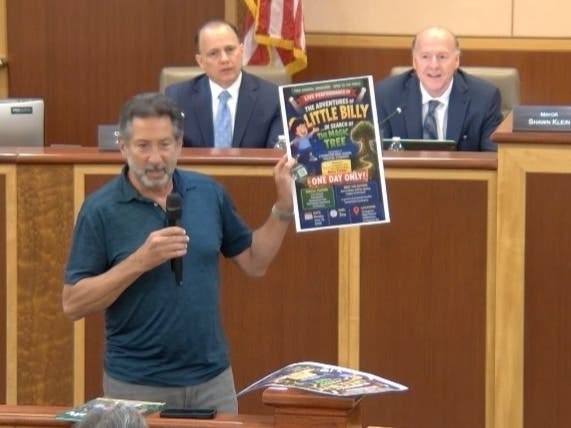 Businessman and author Barry Farber speaks at the Livingston Town Council meeting on May 26, 2026.