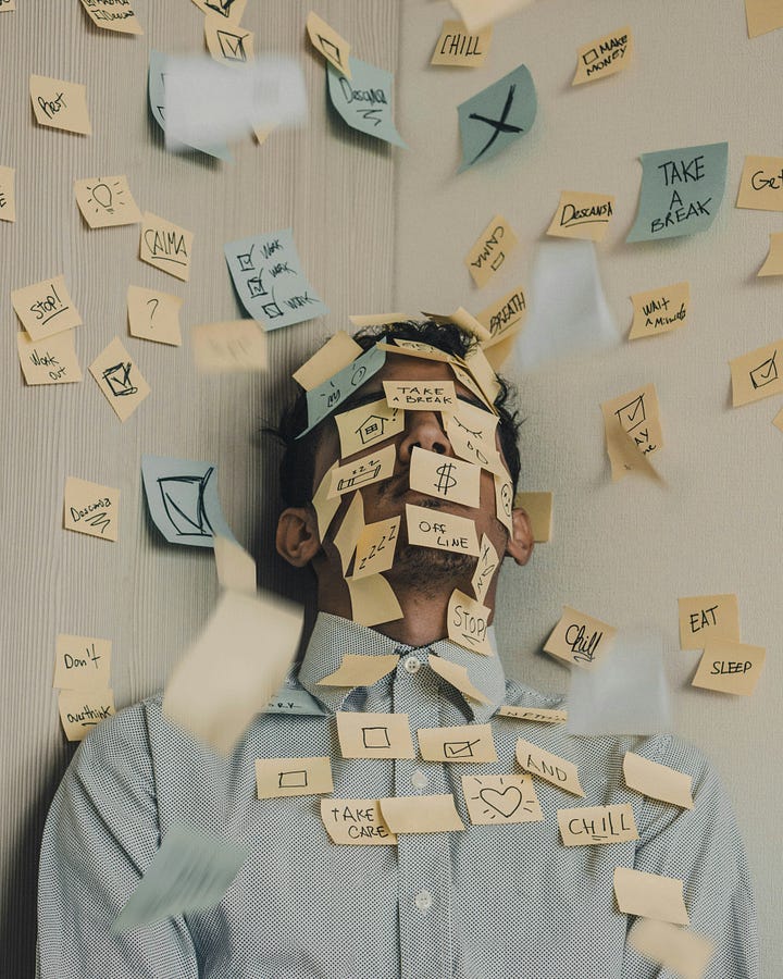 Photos by Luis Villasmil and Upadek Matmy via unsplash.