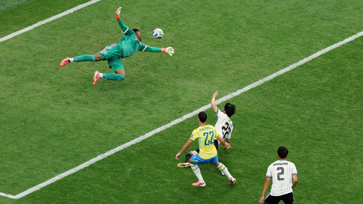 Martinelli deixa campo com olho inchado após choque em Brasil x Japão; veja | CNN Brasil Martinelli deixa campo com olho inchado após choque em Brasil x Japão; veja | CNN Brasil