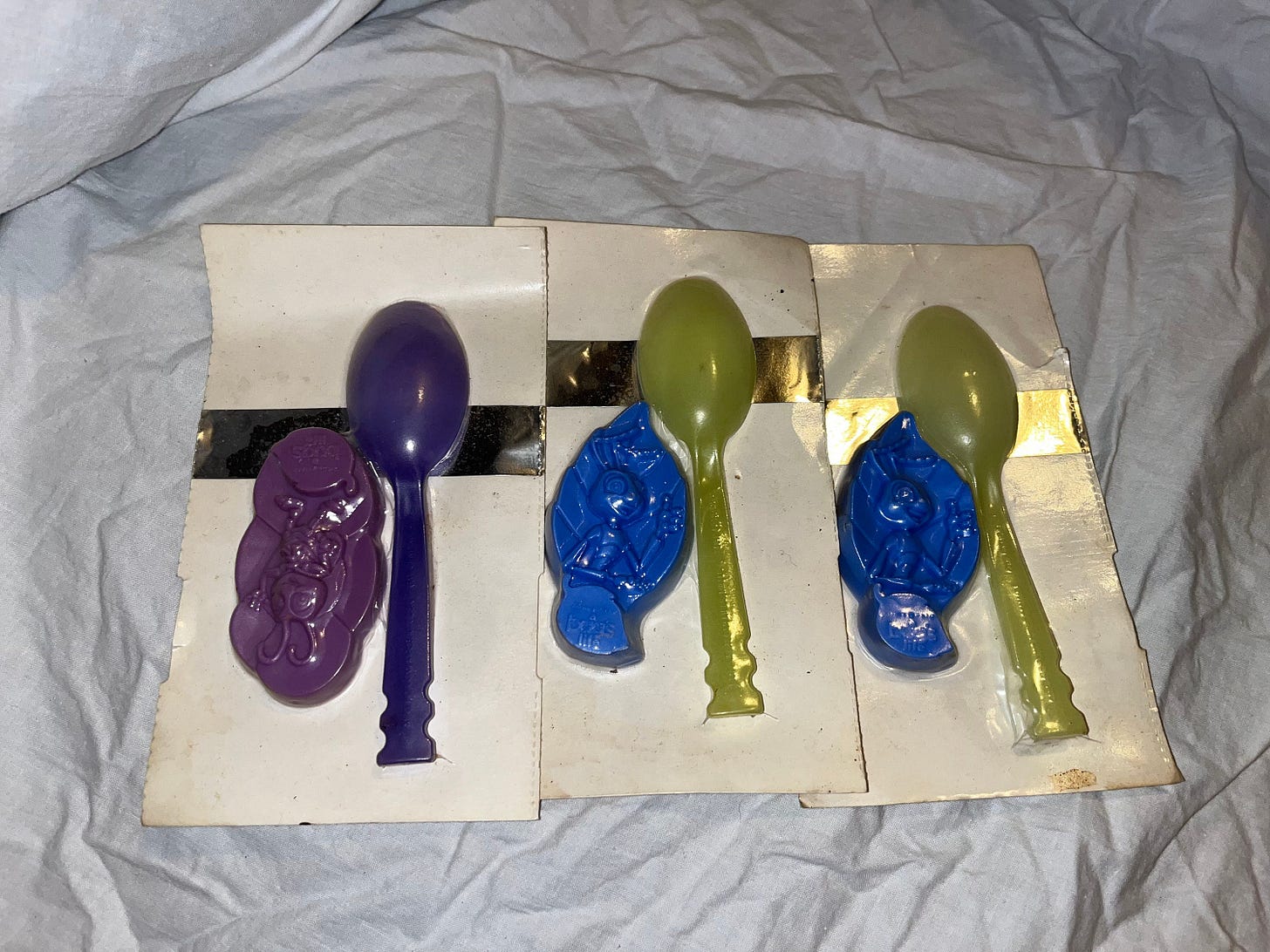 Vintage Cereal Box Prizes - Bugs Life - Set of 3 Toy Color Change Spoons  Unopened, General Mills 1998 Promo Pixar Collectible