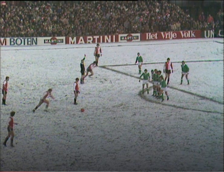 Captura video NOS: Feyenoord 4 - 2 Ajax. De Kuip, 7 diciembre 1980.