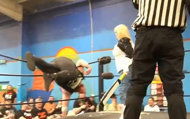 [Screenshot: Tremont in the ropes]