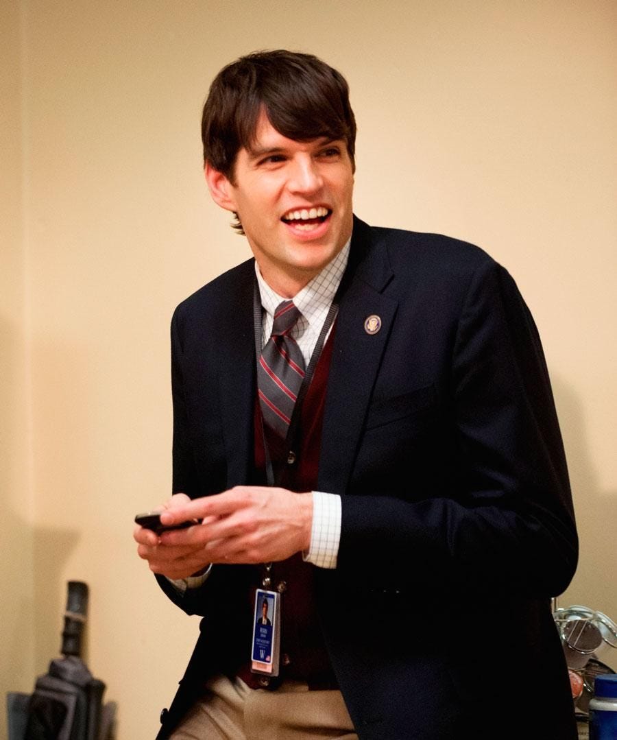 Meet Veep's Most Annoying Character - DuJour
