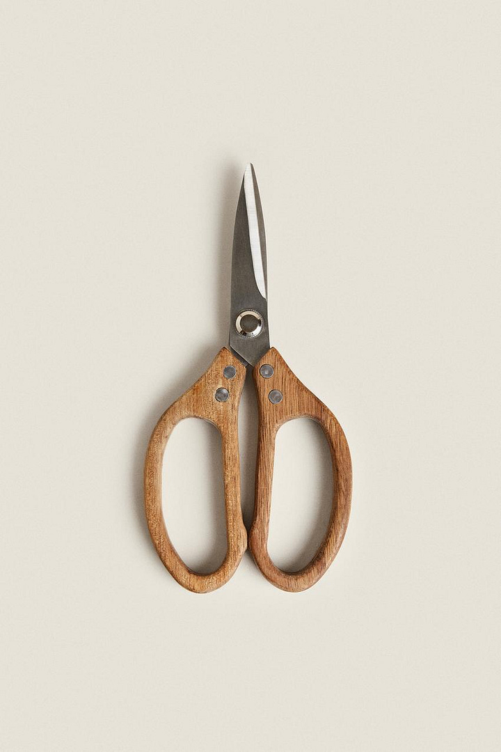 a selection of chic kitchen scissors