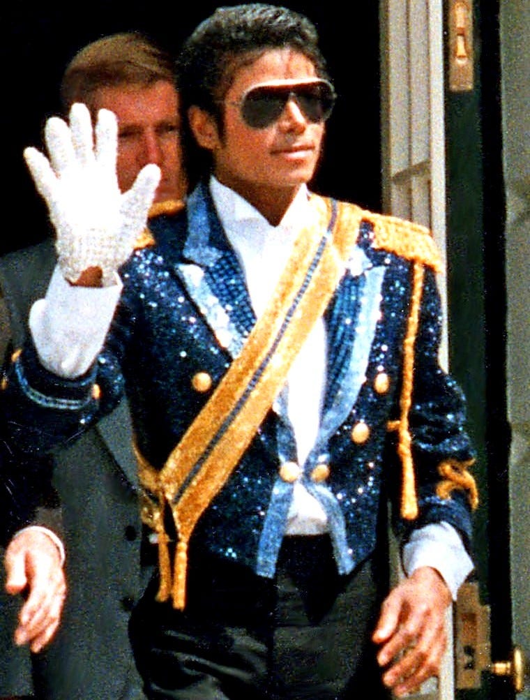 michael-jackson-waving-hand-glove -white-house-1984-80s-sunglasses-eighties-blue-gold-costume-jacket-pop-music- singer-super-star | Screen Goblin
