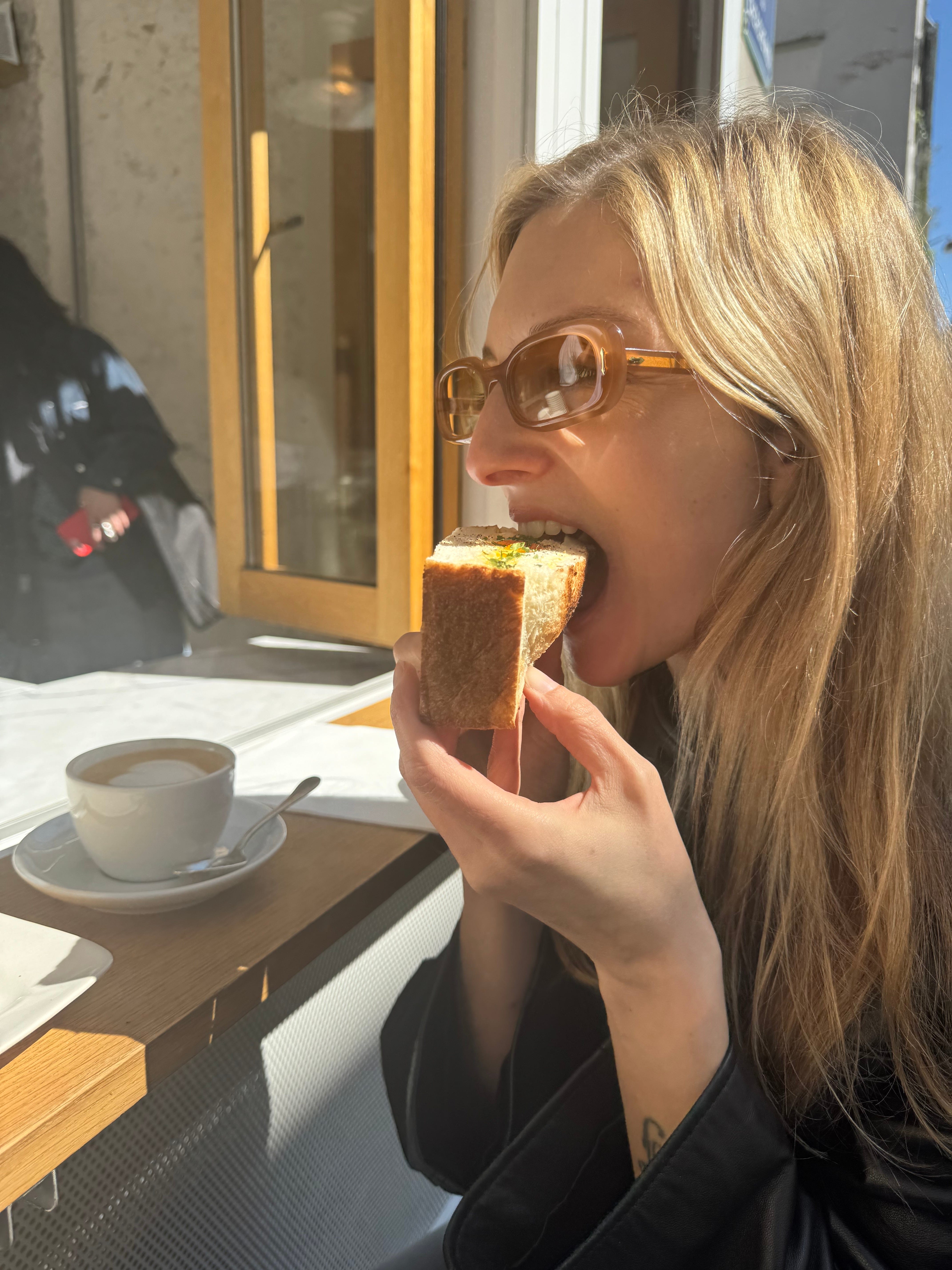 Where I Eat in Paris - by Monica Ainley DLV - Mon Review