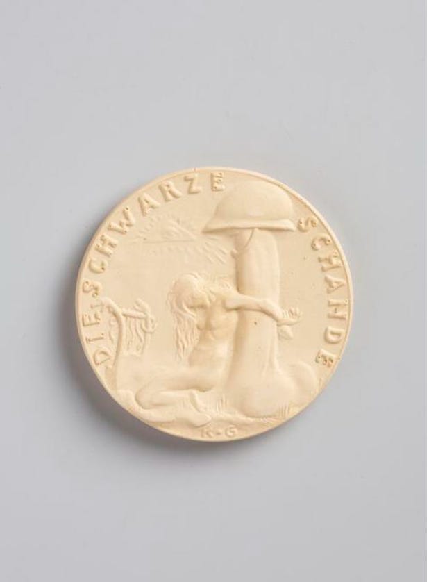 © musée du quai Branly - Jacques Chirac, Dist. GrandPalaisRmn / Ariane Roche

Localisation : 
Paris, musée du quai Branly - Jacques Chirac

progande 20e siècle

https://images.grandpalaisrmn.fr/ark:/36255/15-581352