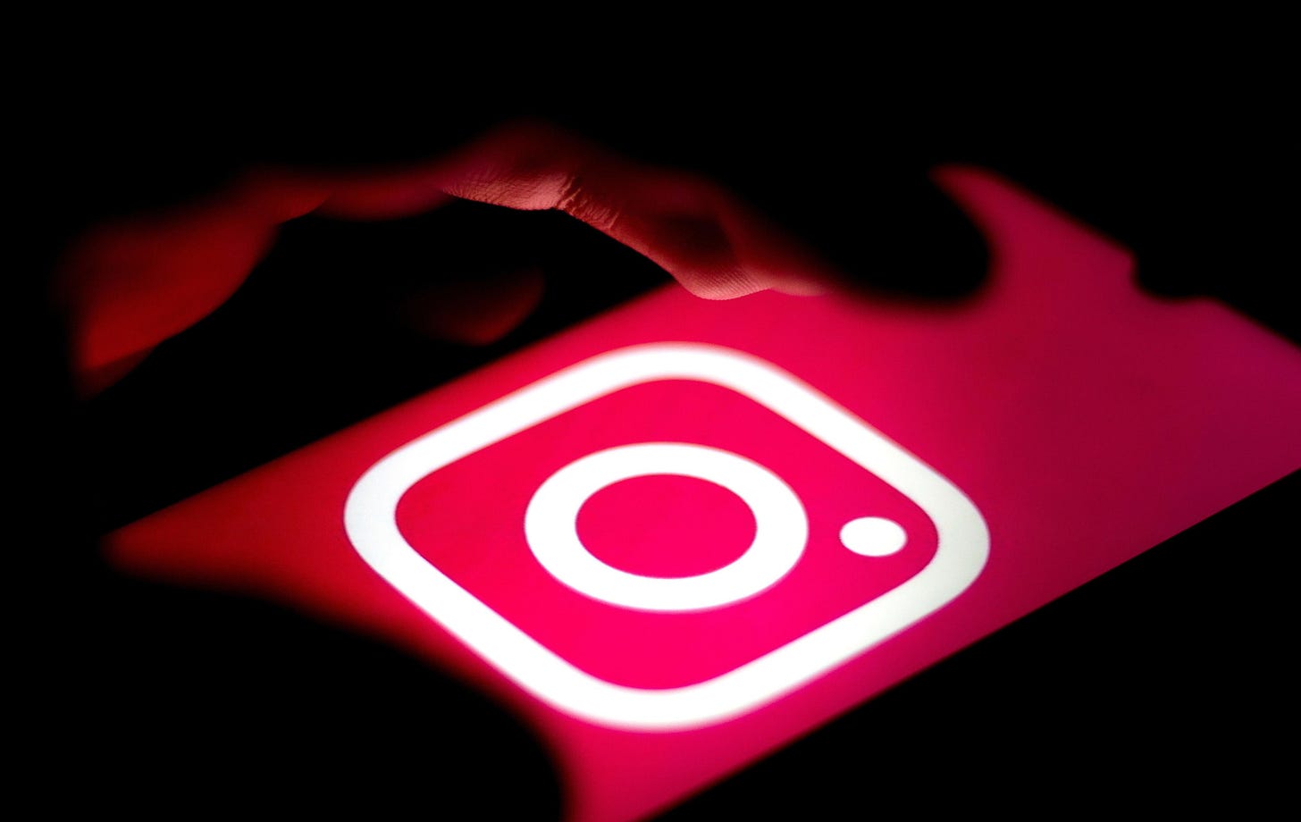 Download Technology Instagram HD Wallpaper