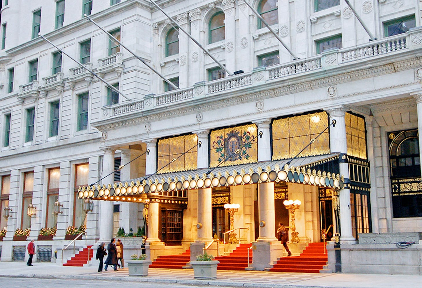 The Cost of Luxury: Staying at The Plaza Hotel in New York | suites The Cost of Luxury: Staying at The Plaza Hotel in New York | suites