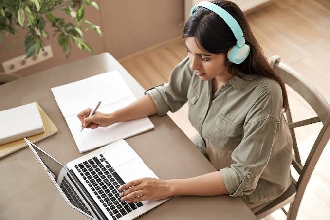 Asynchronous Learning Benefits & Guide | Panopto Blog