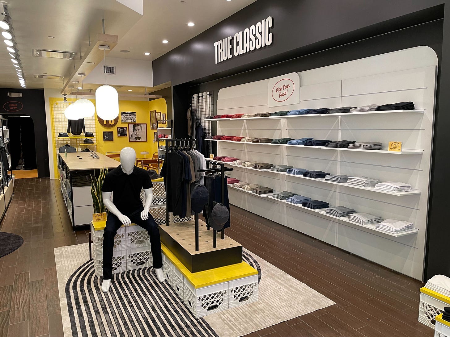 True Classic - Del Amo