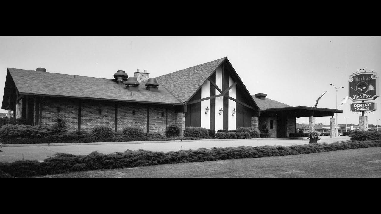 Does The Machus Red Fox Restaurant Still Exist? – santorinichicago.com