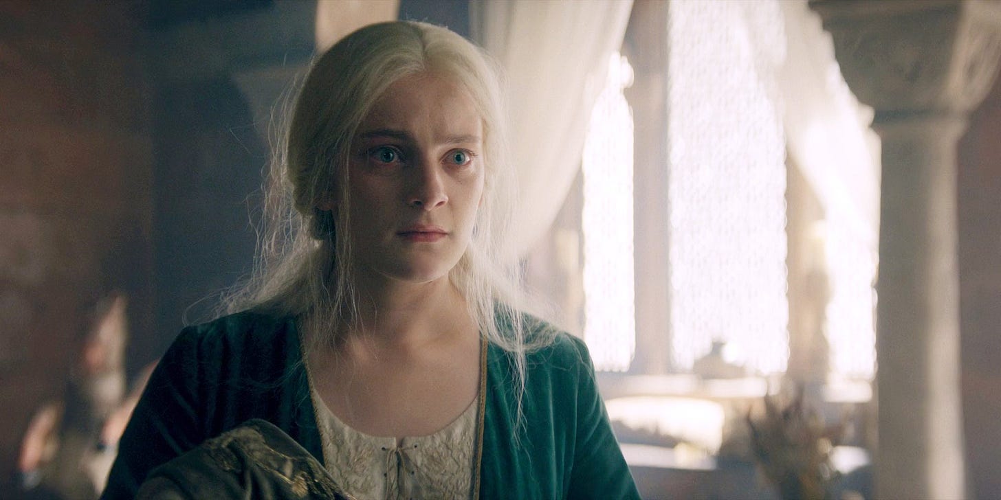 Imagem: Phia Saban como Helaena Targaryen