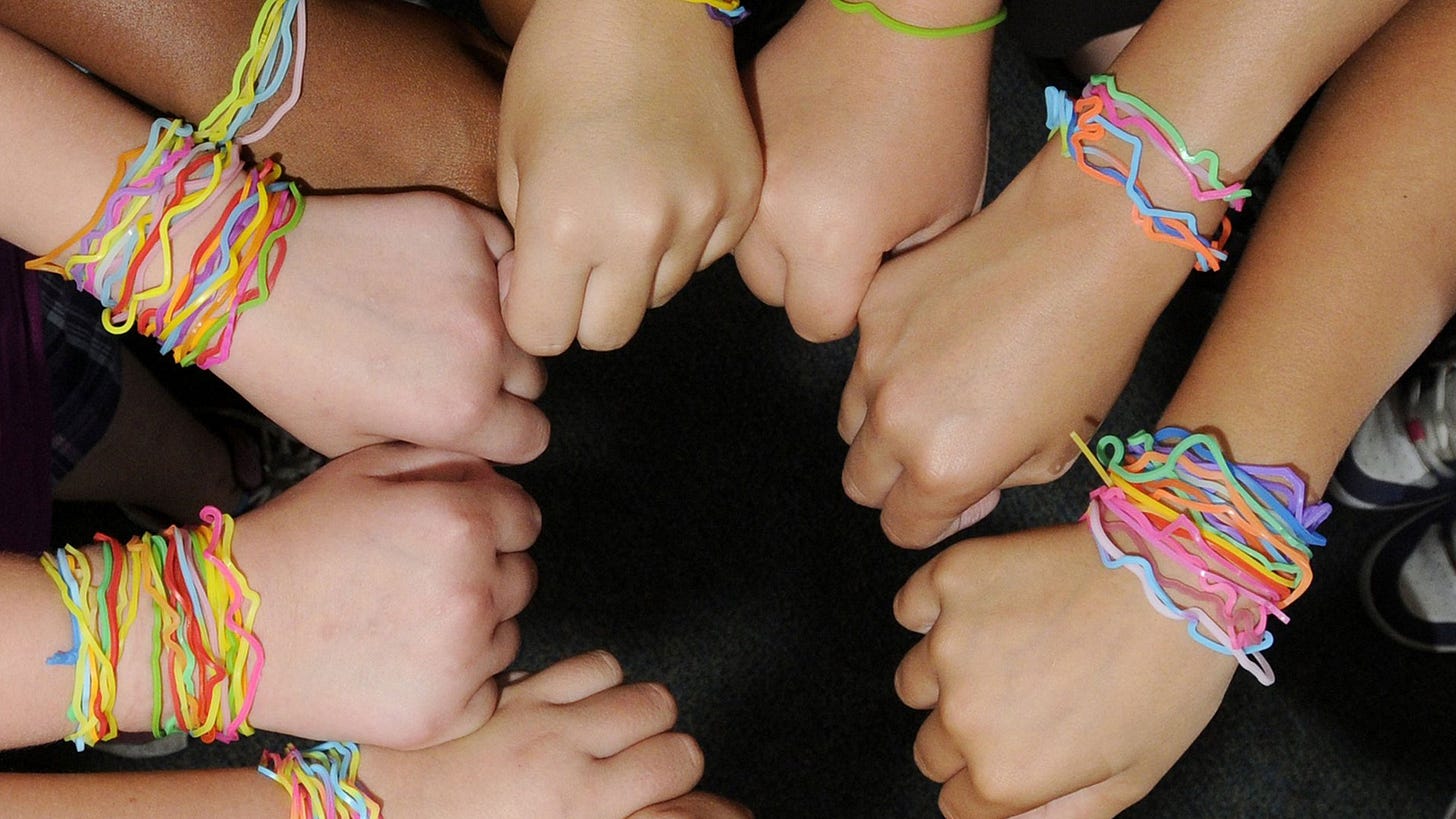 Teenage Makeup Artist Debuts Silly Bandz-Inspired Eye Look — Photos | Allure