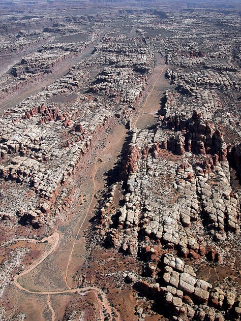 Dip-Slip Faults (L to R): San Rafael Reef Utah, dip-slip diagram, Canyonlands National Park