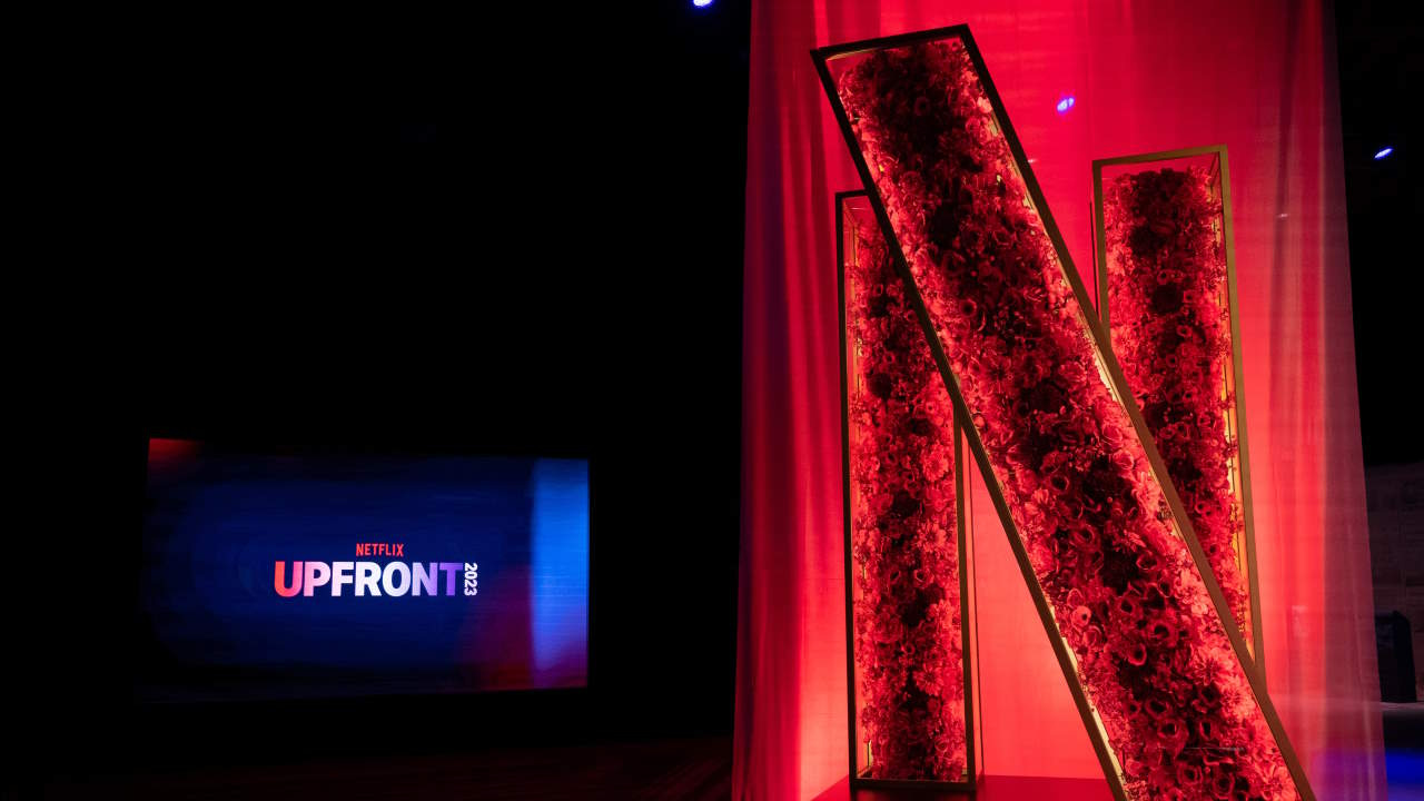 Netflix ya cuenta con 5 millones de usuarios a su plan con publicidad -  mundoplus.tv