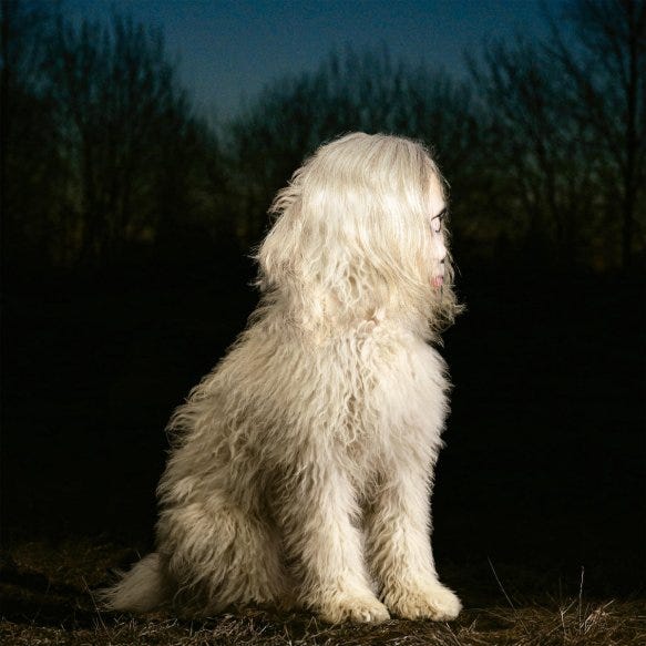 La imagen tiene un atributo ALT vacío; su nombre de archivo es juanamolinadoga.jpg