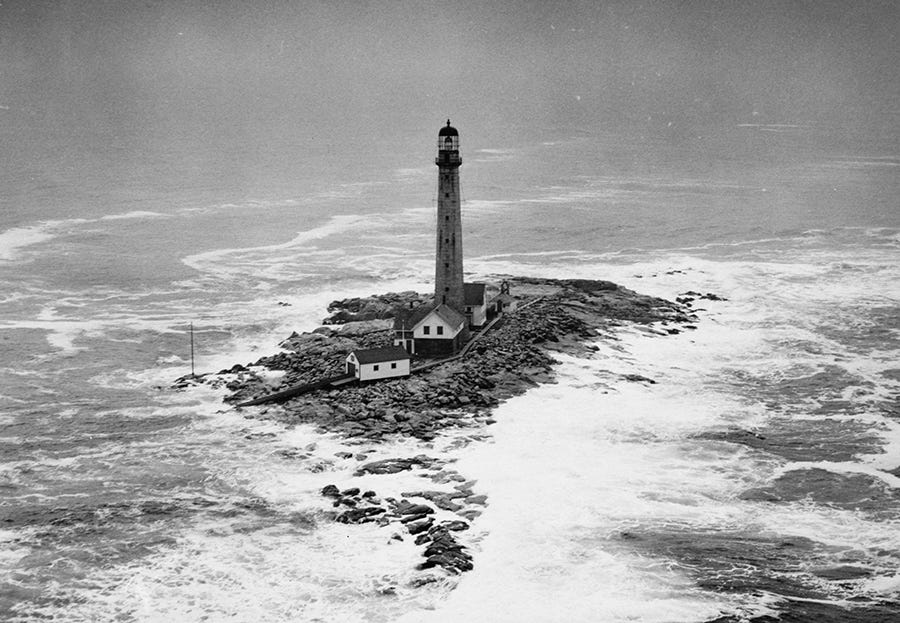 Stormy seas at Boon Island