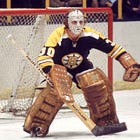 Bruins goaltender Linus Ullmark debuting a brand new Centennial celebration mask 