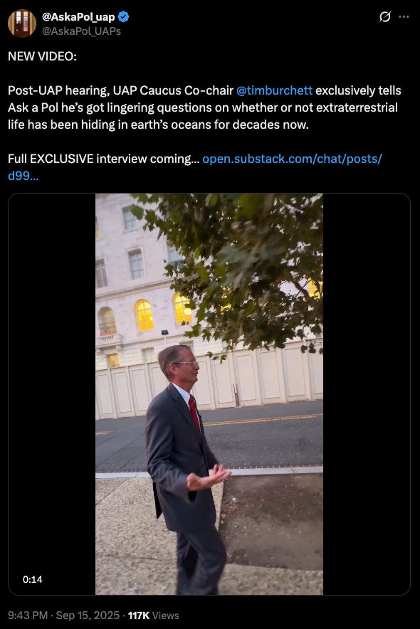 Screengrab of Ask a Pol UAP's X account and Burchett post that went viral about underwater alien life Video © www.askapol.com Screengrab of Ask a Pol UAP's X account and Burchett post that went viral about underwater alien life Video © www.askapol.com