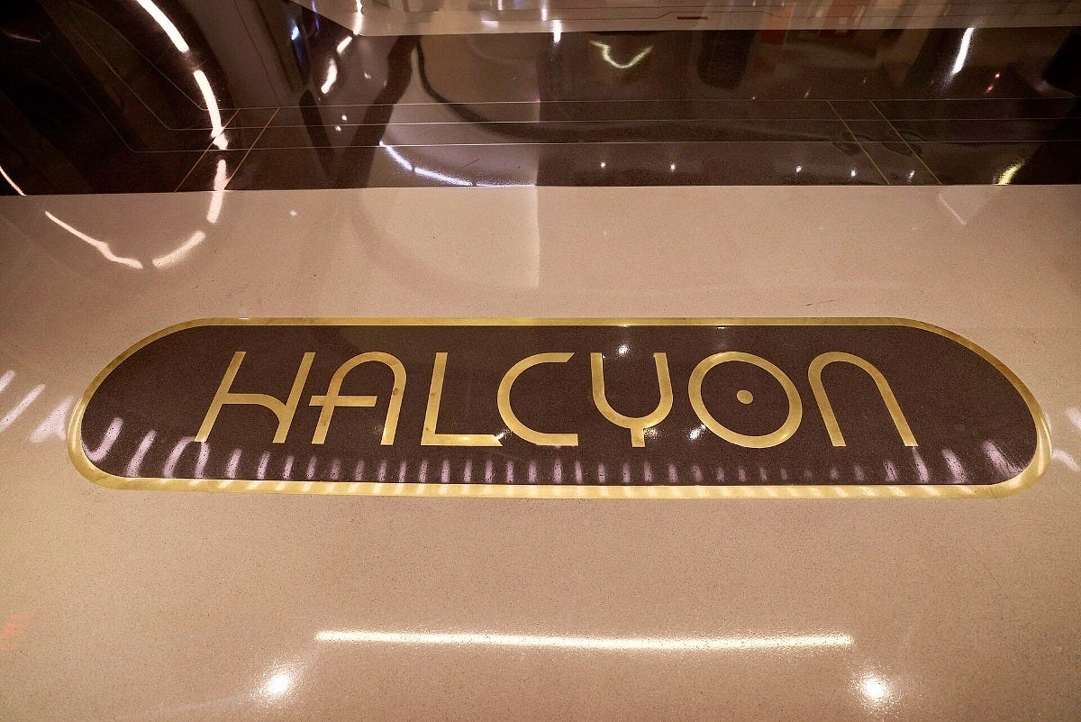 The Halcyon nameplate inside the Starcruiser in 2022. Image: Steven Miller via Wikimedia Commons