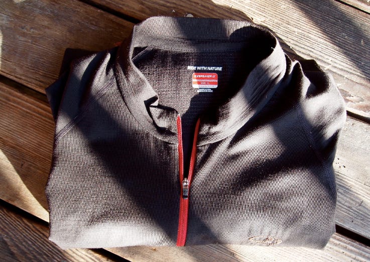 Icebreaker roto zip folded