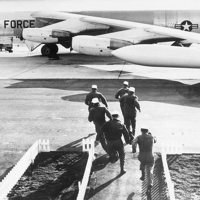 Should U.S. Bombers Go Back on Nuclear Alert?